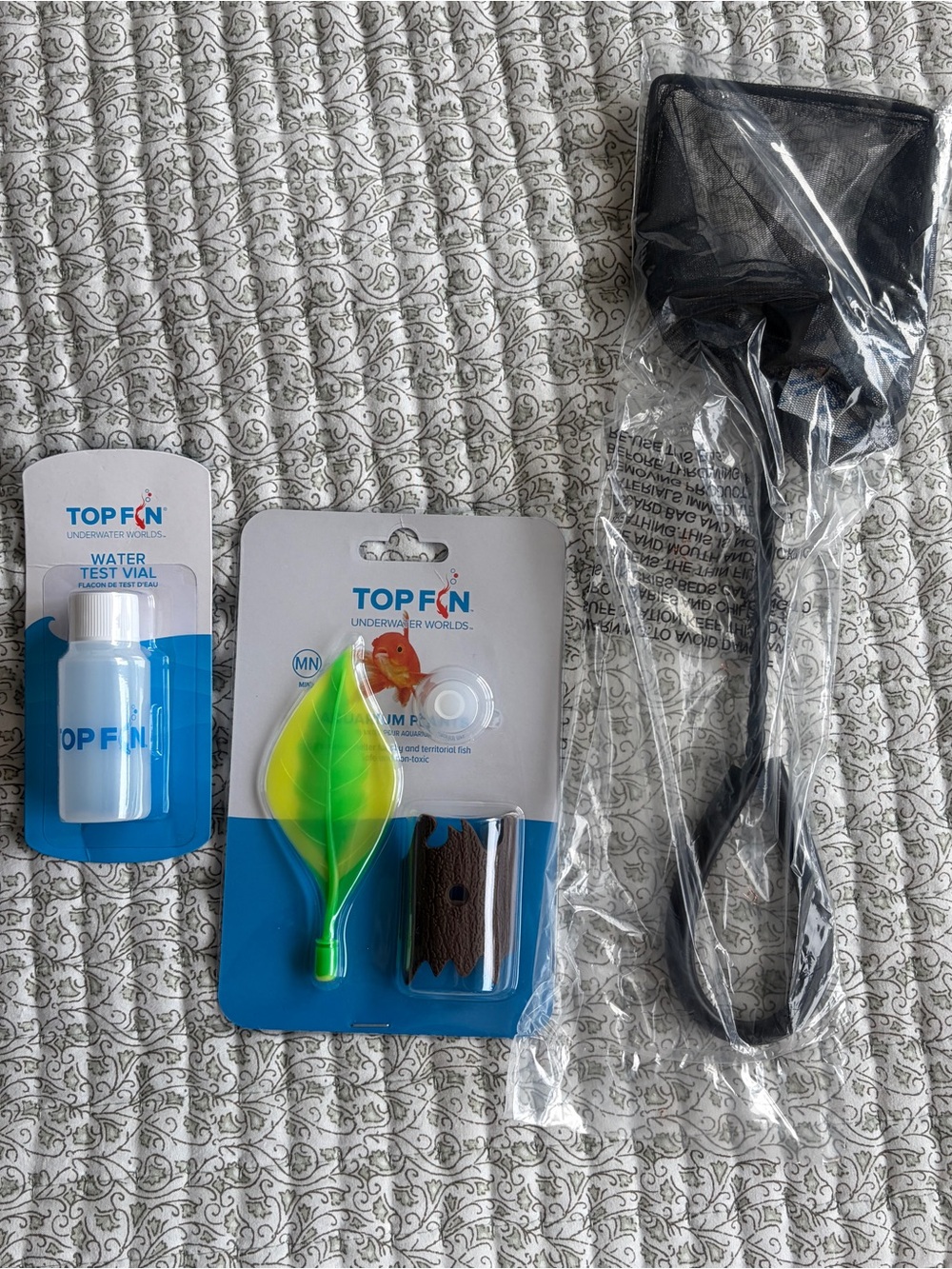 TopFin Aquarium Water Test Kit & Floating Leaf Decor